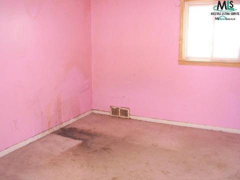 5325 13 Mile Road Warren, MI 48092 - Photo 6 of 12 255704-5.JPG