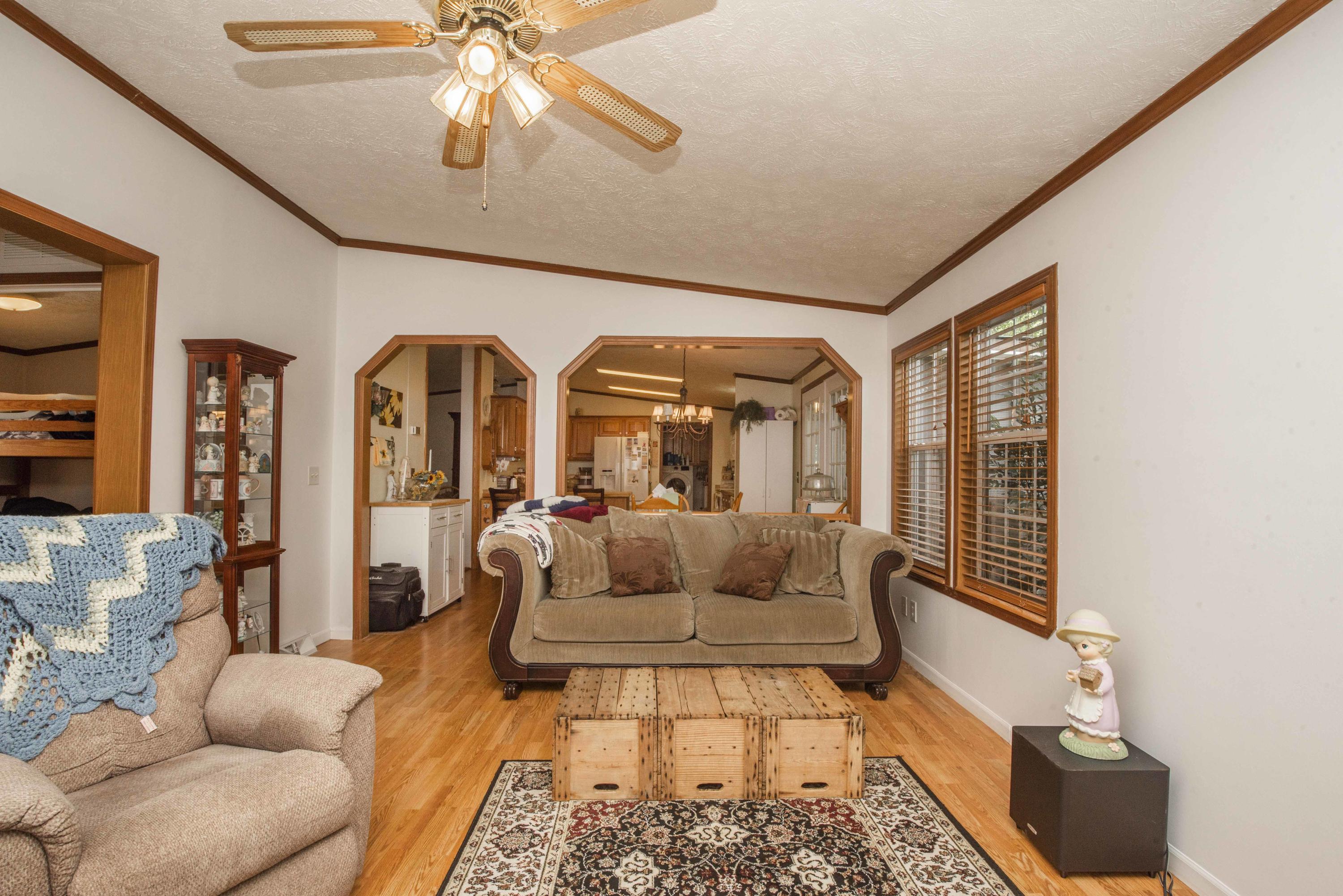 2820 New Blockhouse Road Maryville, TN 37803 - Photo 16 of 38 Living 1_1