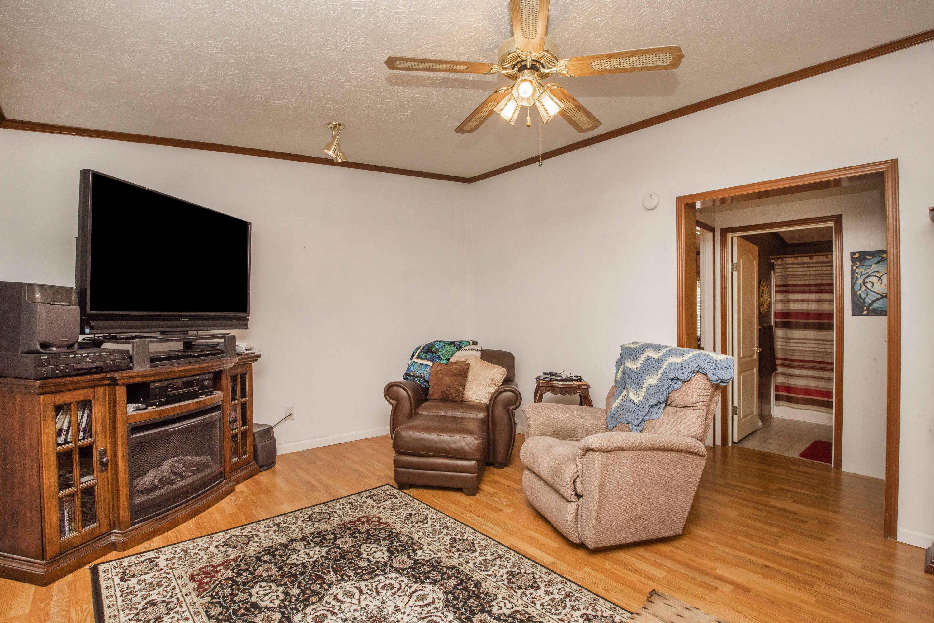 2820 New Blockhouse Road Maryville, TN 37803 - Photo 17 of 38 Living 2_1