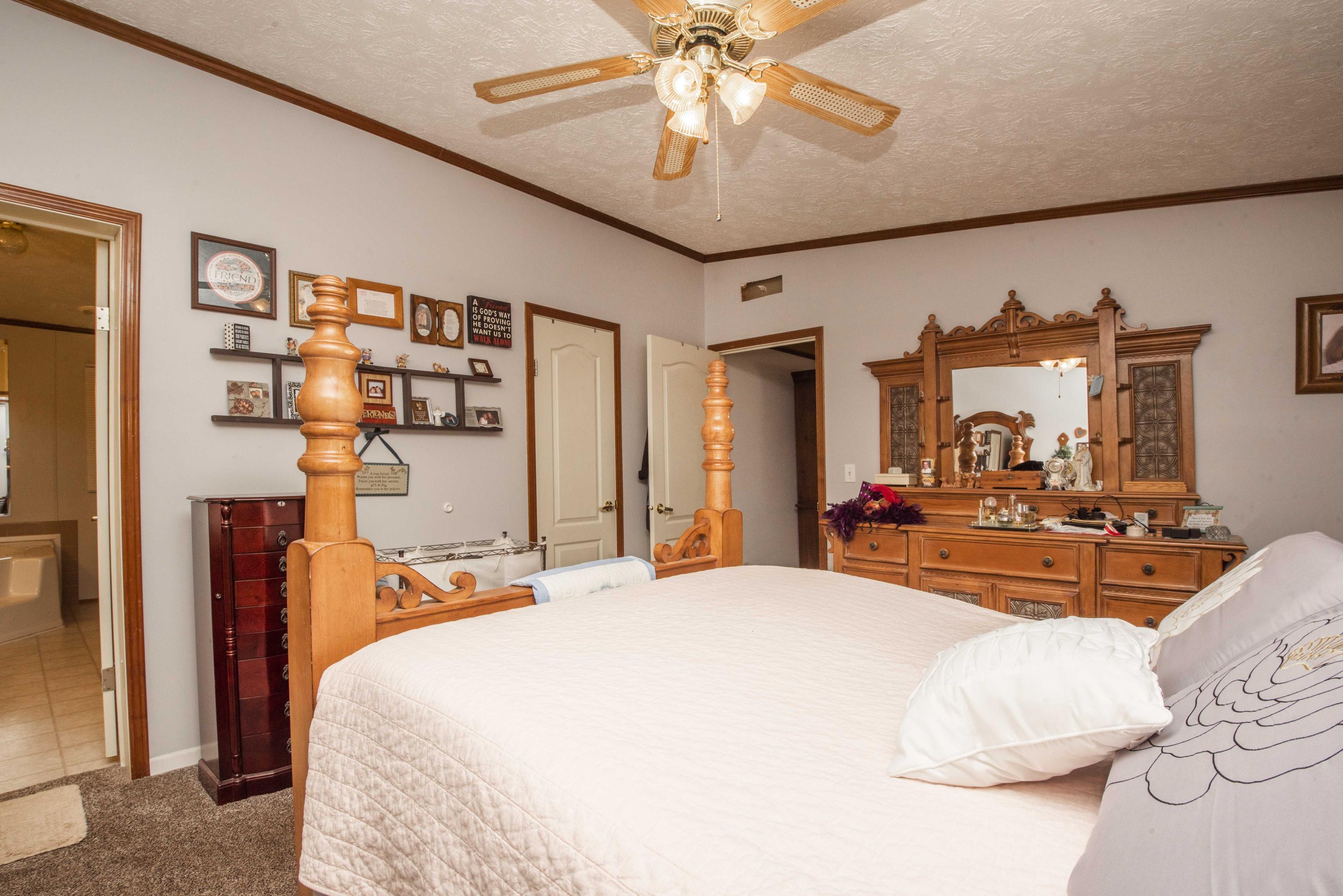 2820 New Blockhouse Road Maryville, TN 37803 - Photo 25 of 38 Master bed_1