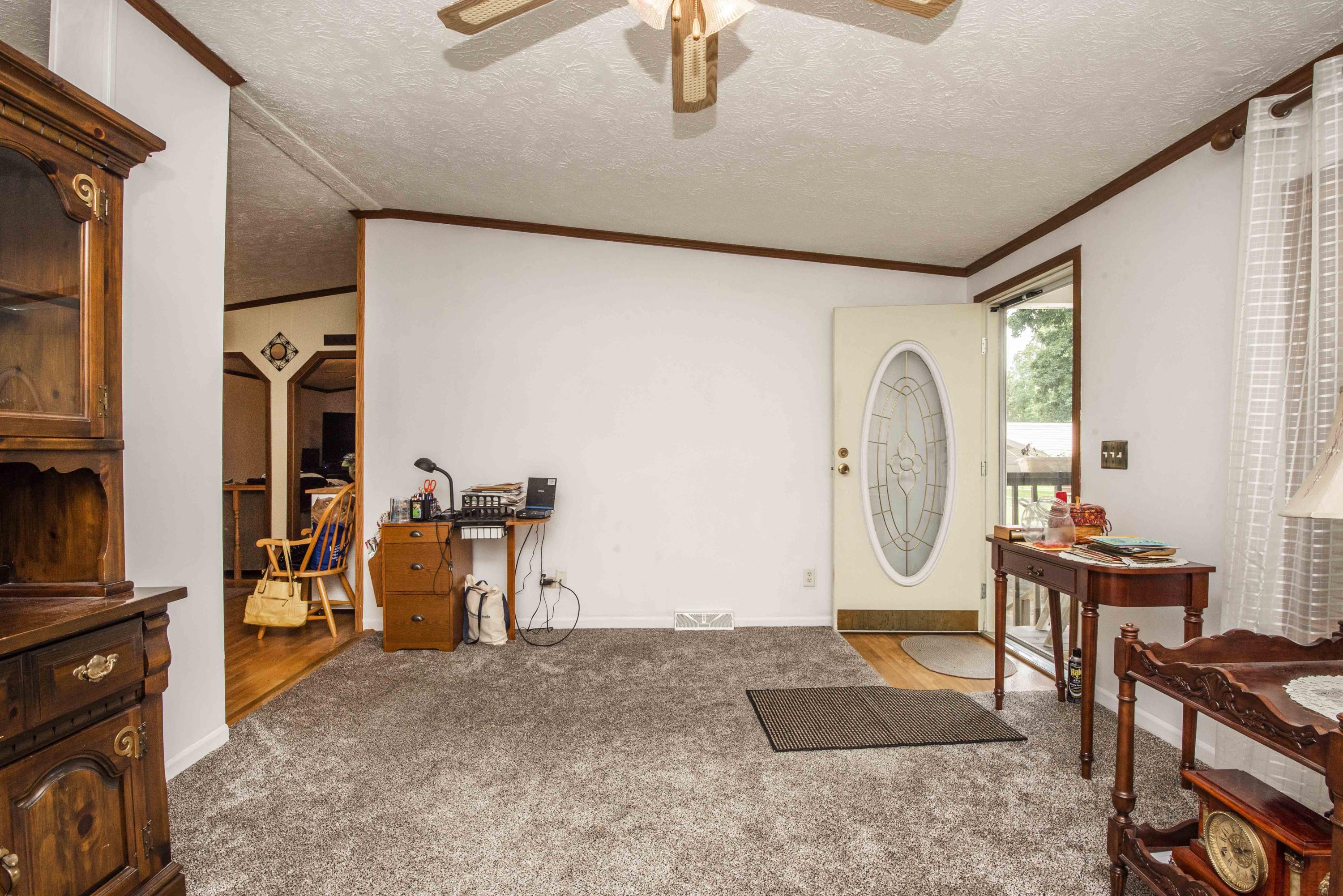 2820 New Blockhouse Road Maryville, TN 37803 - Photo 8 of 38 Family room 2_1