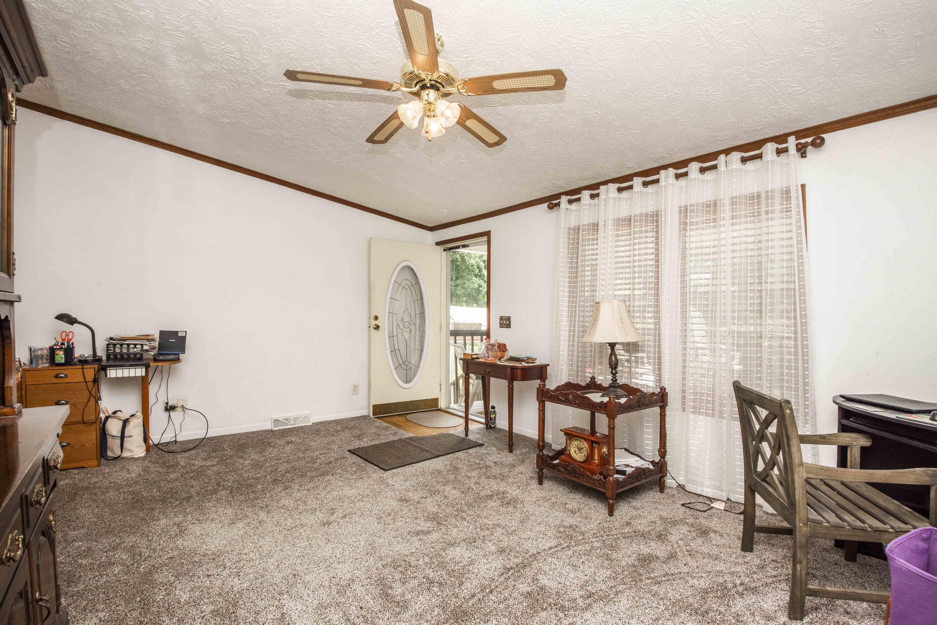 2820 New Blockhouse Road Maryville, TN 37803 - Photo 9 of 38 Family room 3_1