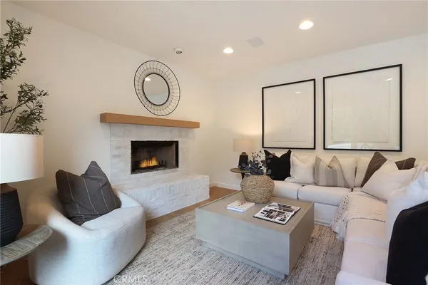 $5,695,000 | 1827 Port Westbourne Place, Newport Beach, CA 92660
