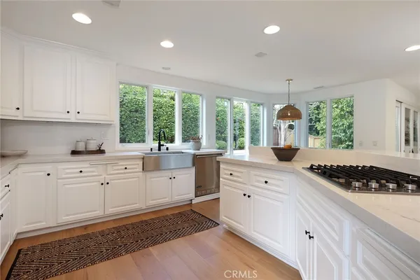 $5,695,000 | 1827 Port Westbourne Place, Newport Beach, CA 92660