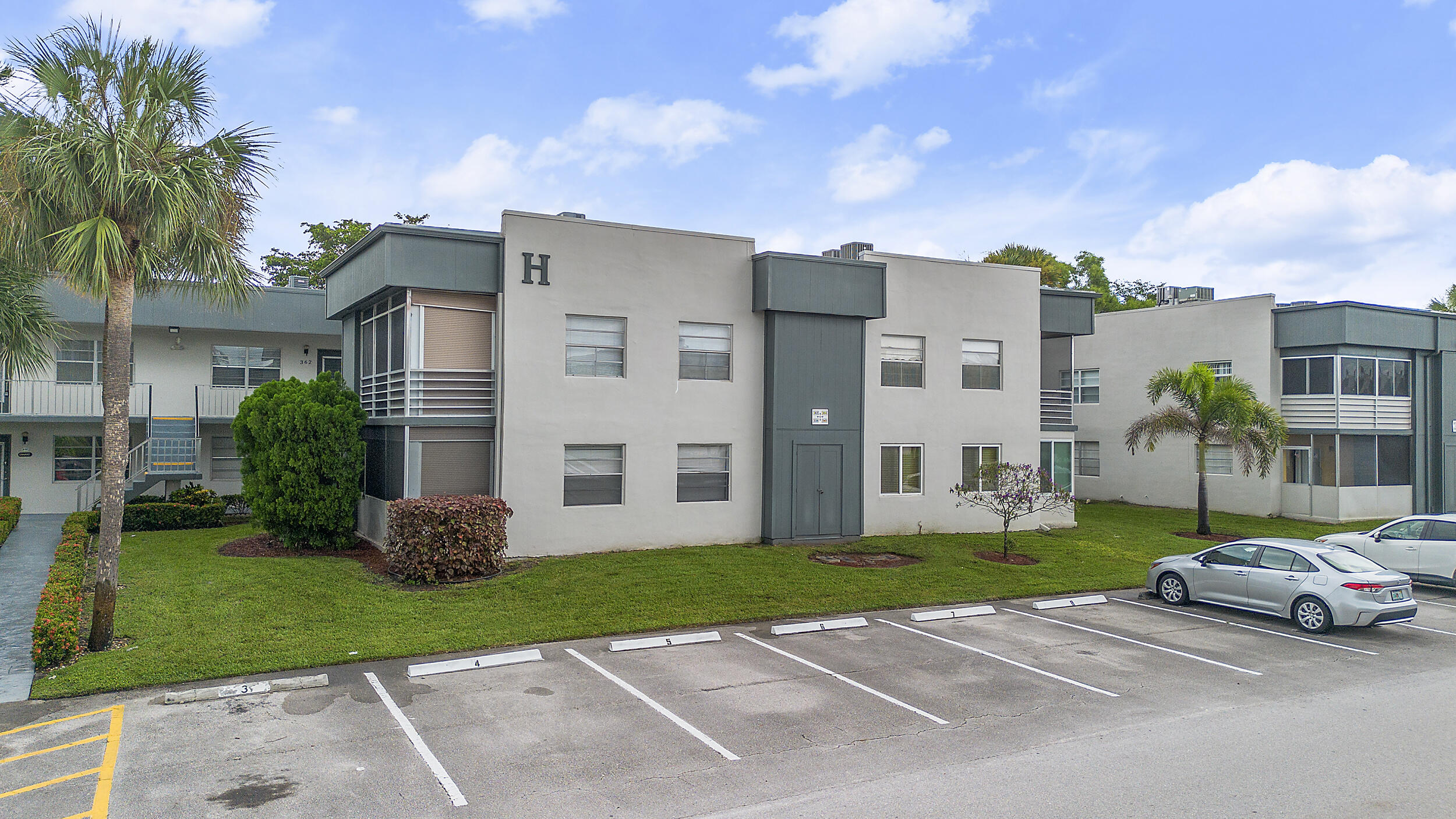 339 Normandy Lane Delray Beach, FL 33484 - Photo 31 of 36 dji_0454