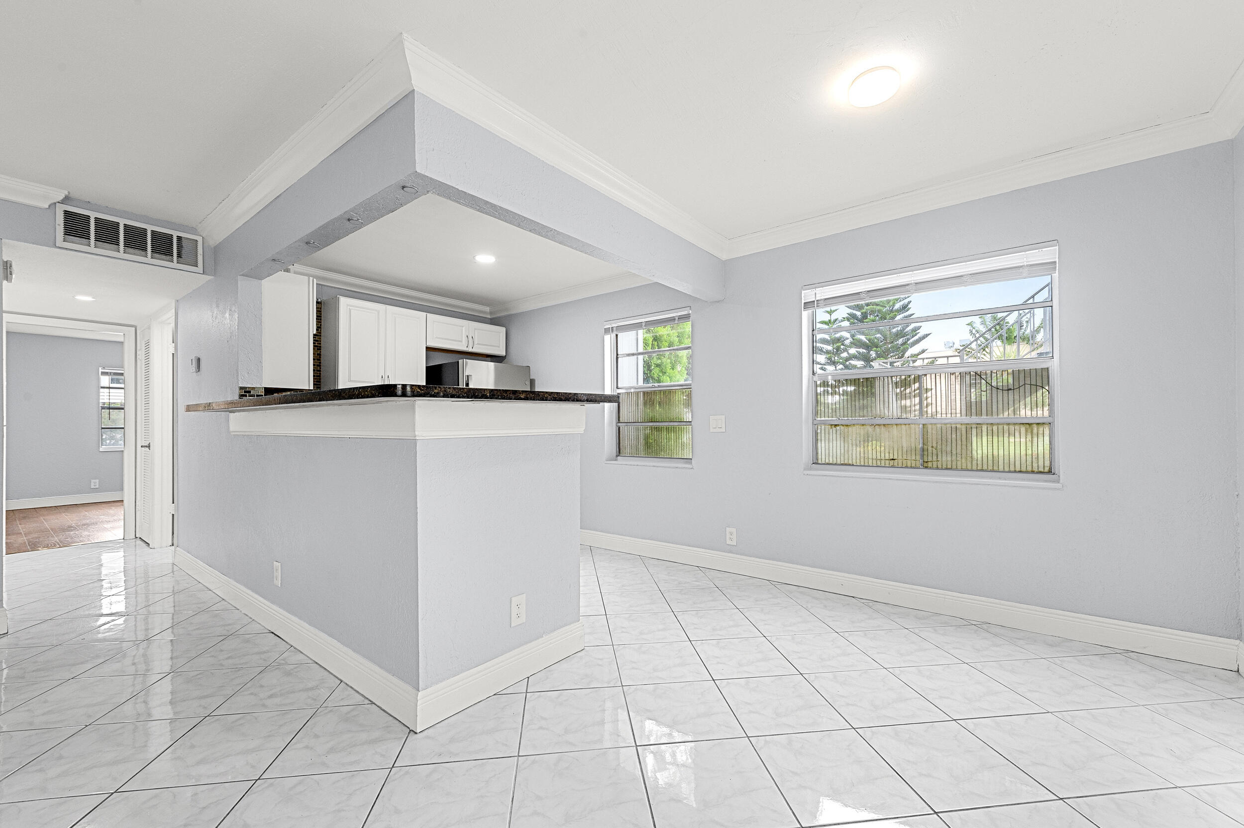 339 Normandy Lane Delray Beach, FL 33484 - Photo 9 of 36 _dsc8821