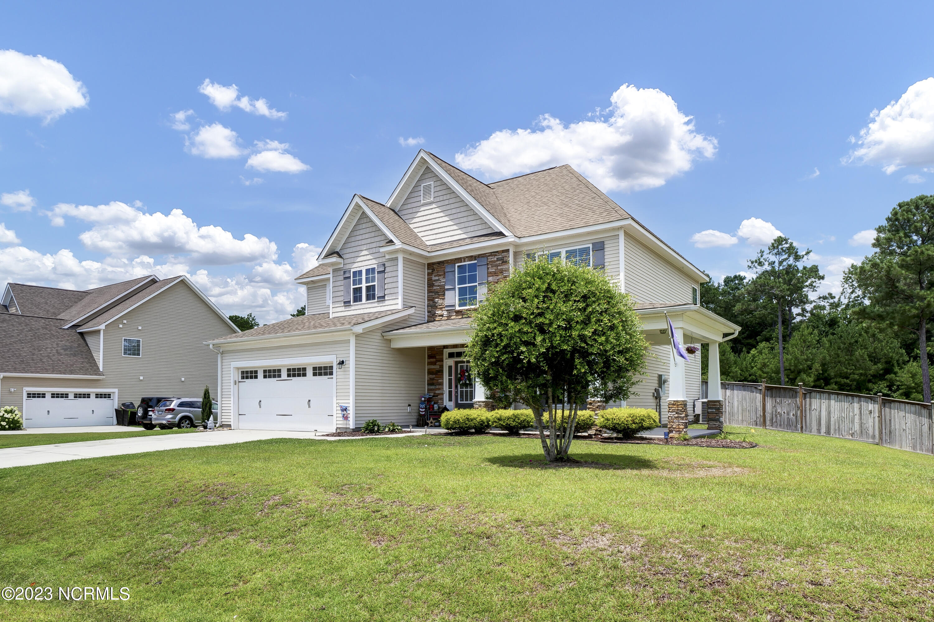 422 Wolfe Lane Hubert, NC 28539 - Photo 2 of 28 P1066882