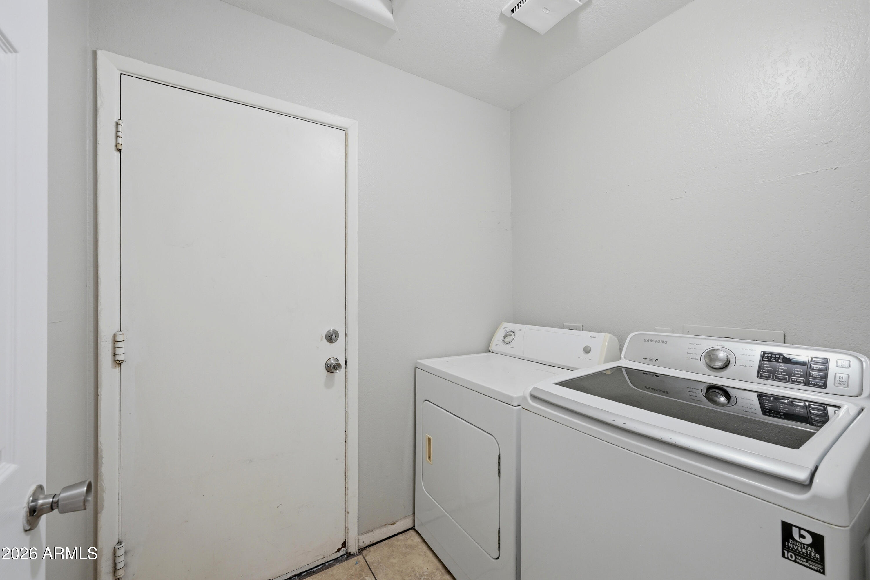 1651 East Apollo Road Phoenix, AZ 85042 - Photo 20 of 23 Laundry Room