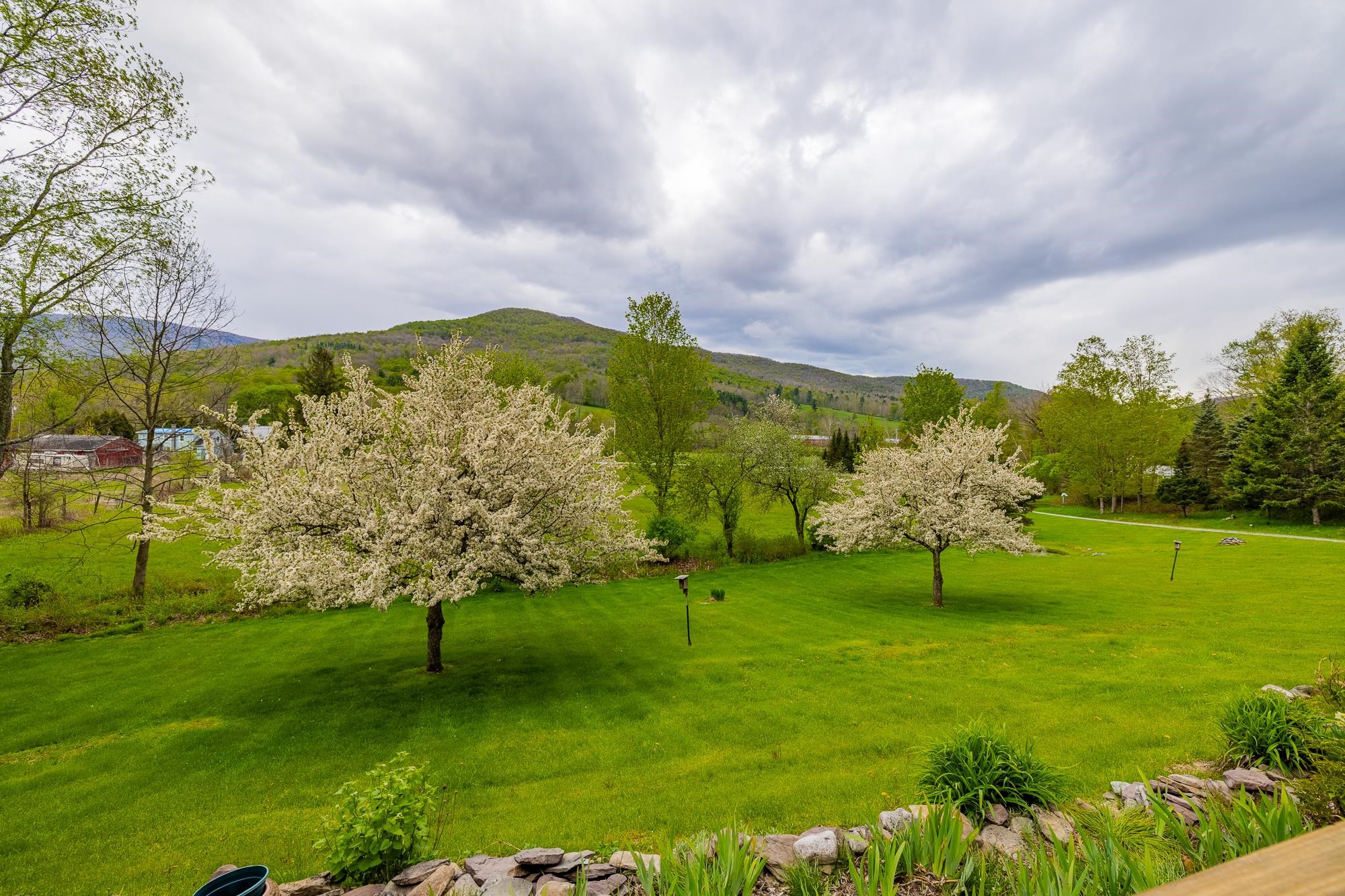 136 Fox Run Road Arlington, VT 05250 - Photo 8 of 58