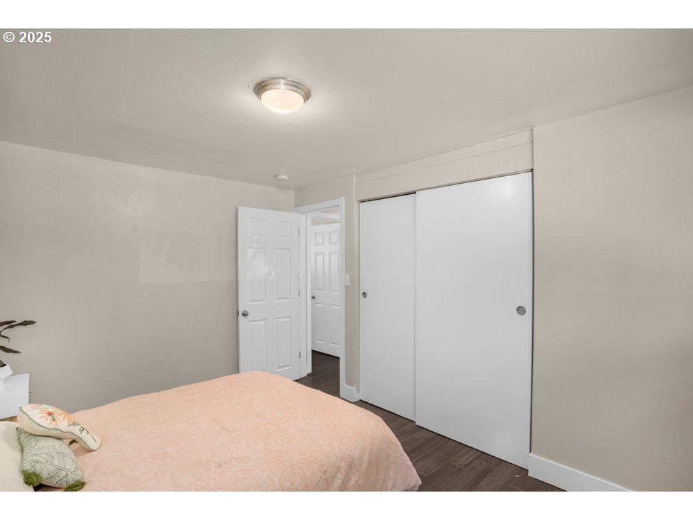 11925 Southwest 7th Street Beaverton, OR 97005 - Photo 11 of 21