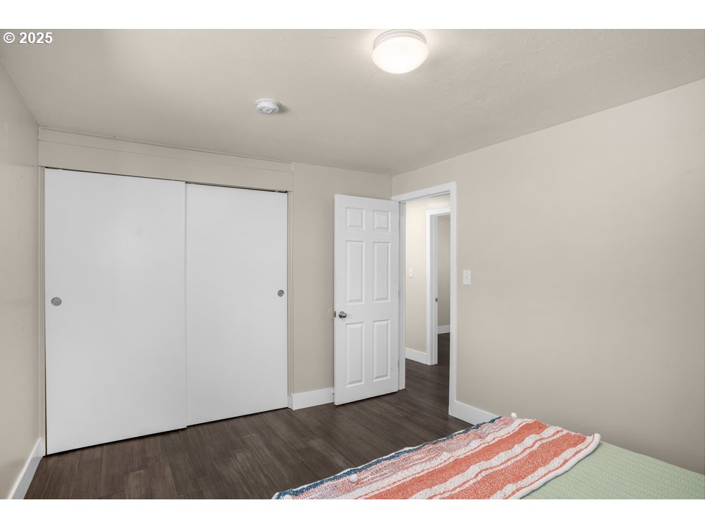 11925 Southwest 7th Street Beaverton, OR 97005 - Photo 13 of 21