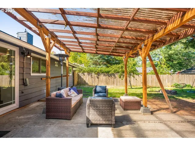 $445,000 | 11925 Southwest 7th Street, Beaverton, OR 97005