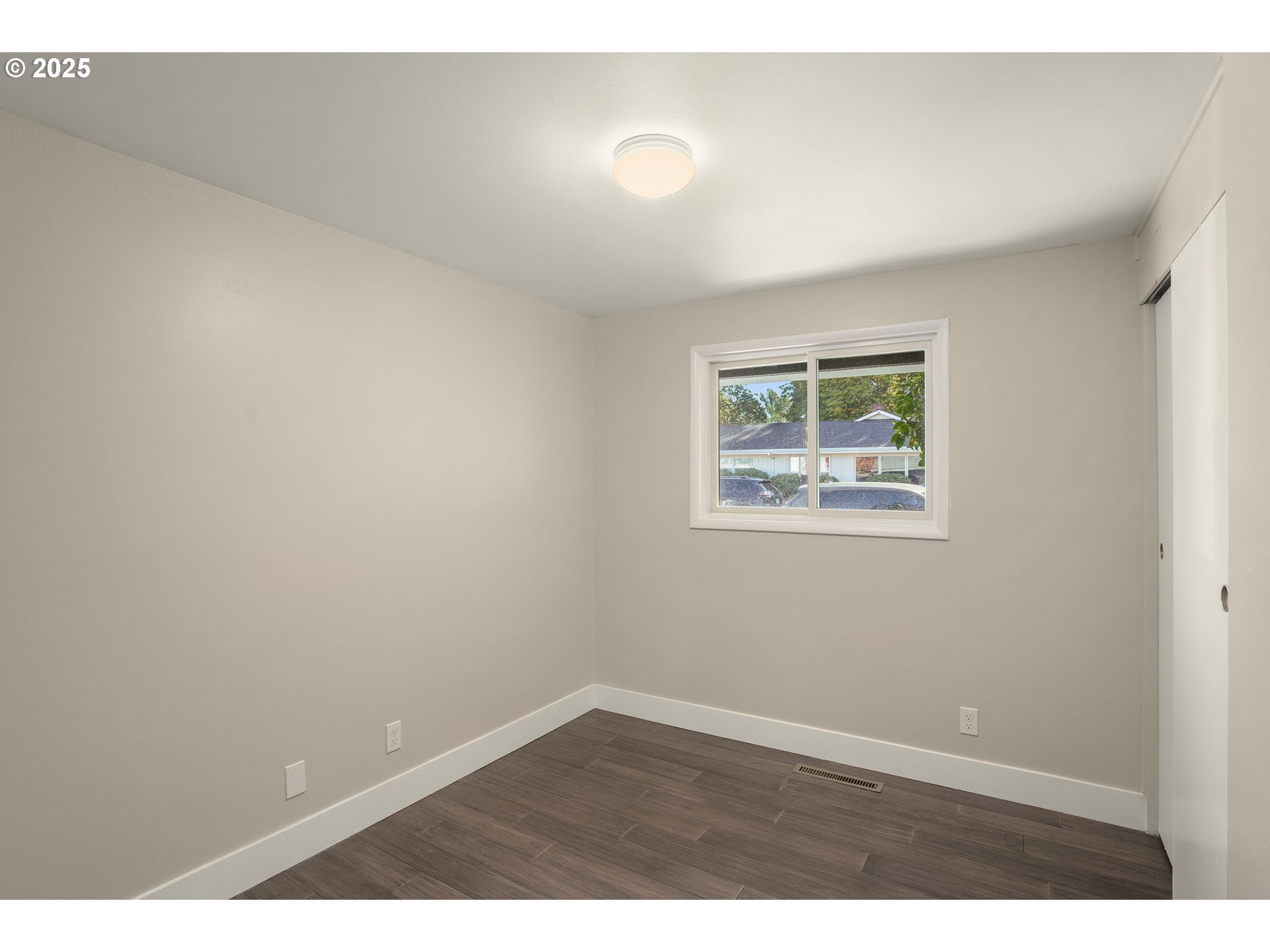 11925 Southwest 7th Street Beaverton, OR 97005 - Photo 20 of 21