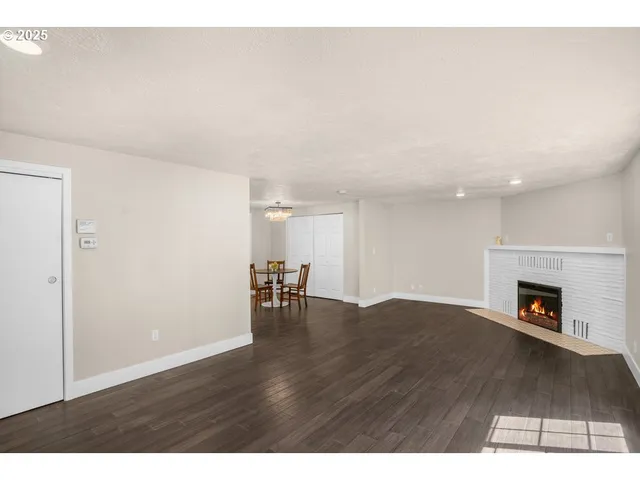 $445,000 | 11925 Southwest 7th Street, Beaverton, OR 97005