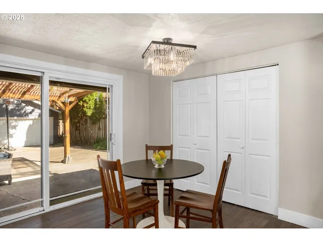 $445,000 | 11925 Southwest 7th Street, Beaverton, OR 97005