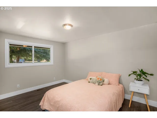 $445,000 | 11925 Southwest 7th Street, Beaverton, OR 97005