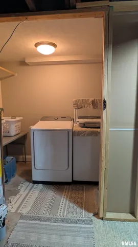 $490,000 | 2632 Hilltop Road, Springfield, IL 62712