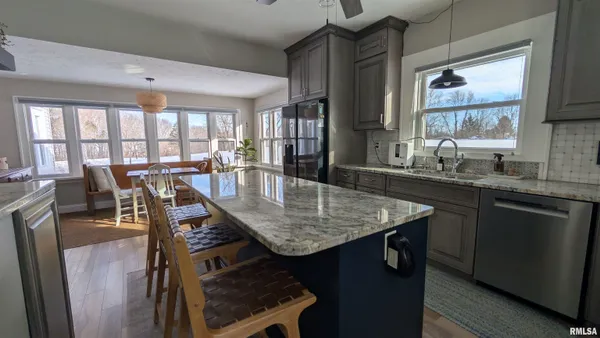 $490,000 | 2632 Hilltop Road, Springfield, IL 62712