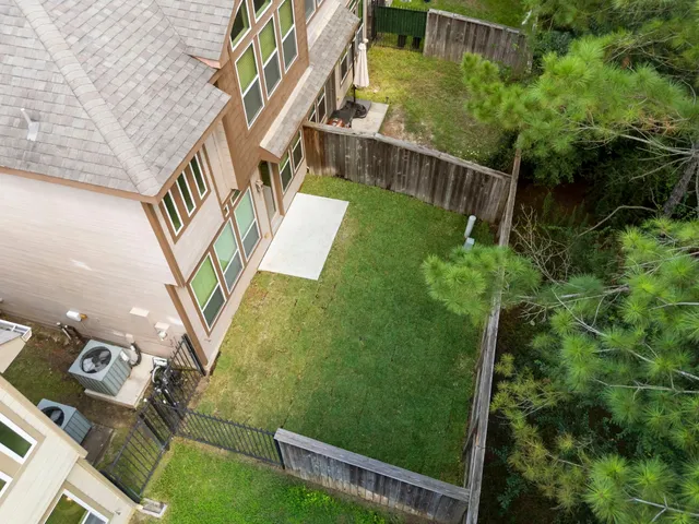 $2,700 | 31 Aventura Place, Spring, TX 77389