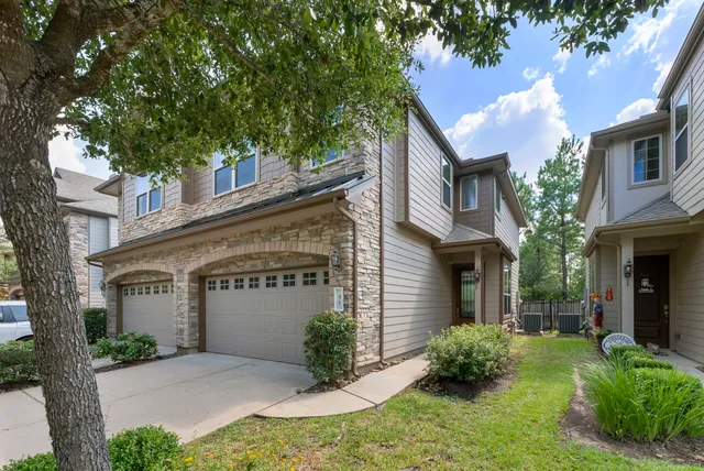 $2,700 | 31 Aventura Place, Spring, TX 77389