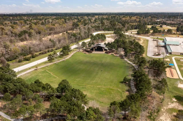 $2,700 | 31 Aventura Place, Spring, TX 77389