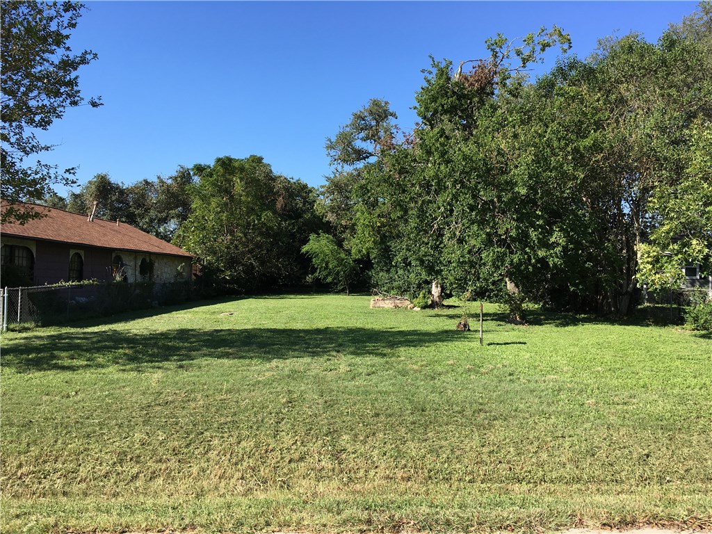 0 West Allen Street Kyle, TX 78640 - Photo 1 of 1 Lot is in between 2 houses.