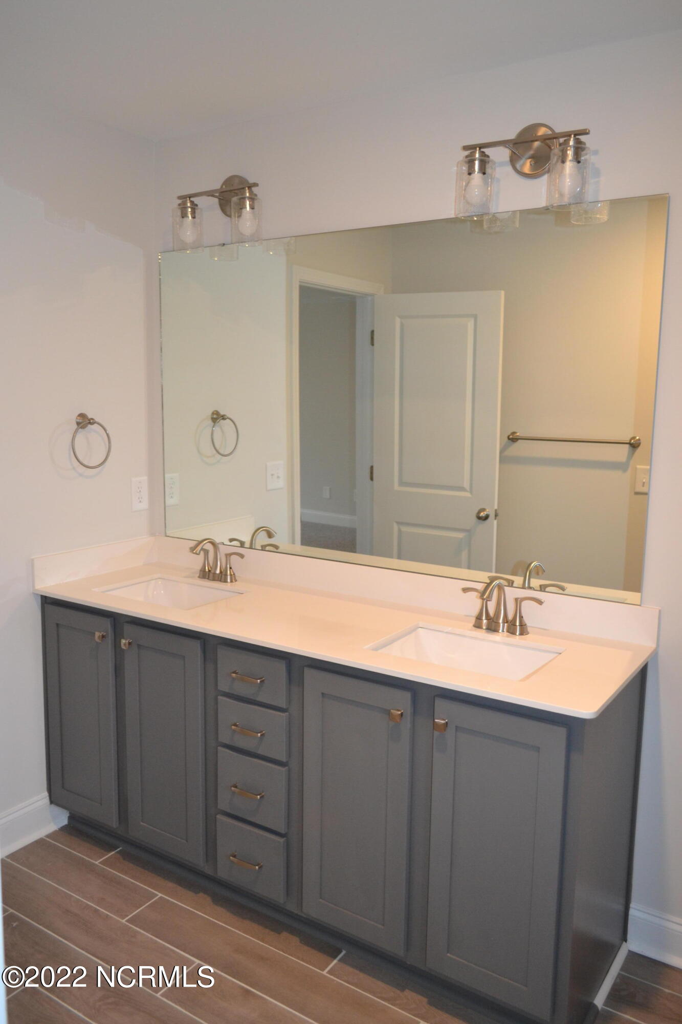 512 Gretchen Road West End, NC 27376 - Photo 23 of 31 primary bathroom