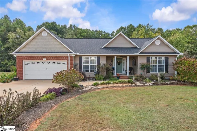 $323,000 | 236 Summer Lady Lane, Boiling Springs, SC 29316