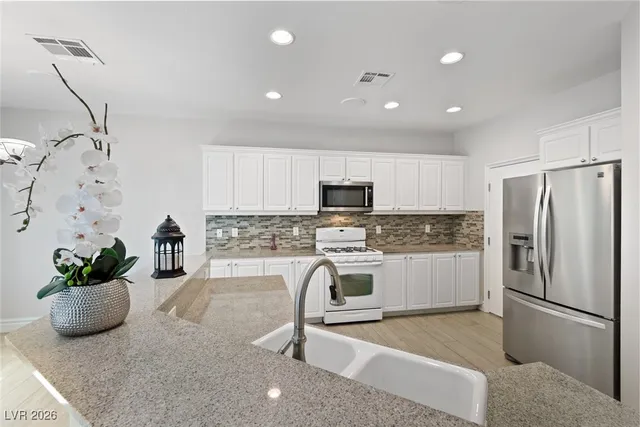 $3,150 | 9757 Marcelline Avenue, Las Vegas, NV 89148