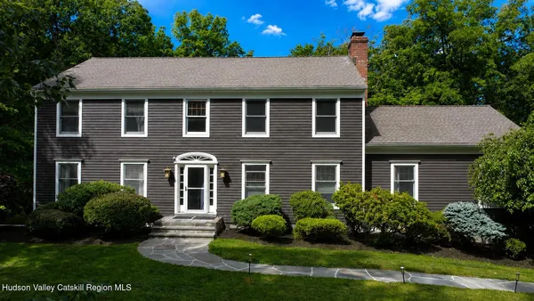 $997,500 | 40 Kleinekill Drive, New Paltz, NY 12561