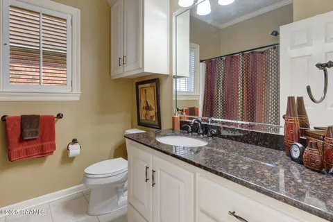 $298,900 | 410 Lauren Drive, Scott, LA 70583