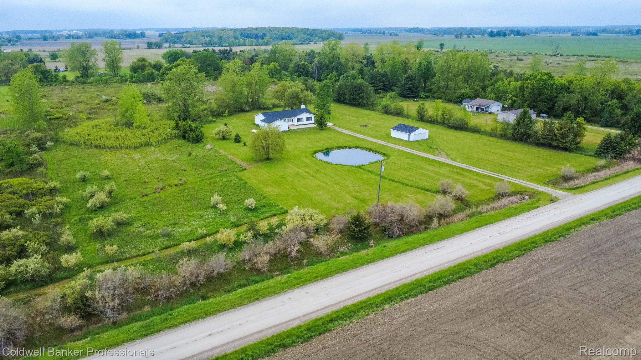 6456 Bricker Road Melvin, MI 48454 - Photo 40 of 52 39-web-or-mls-zdrone (4).jpg