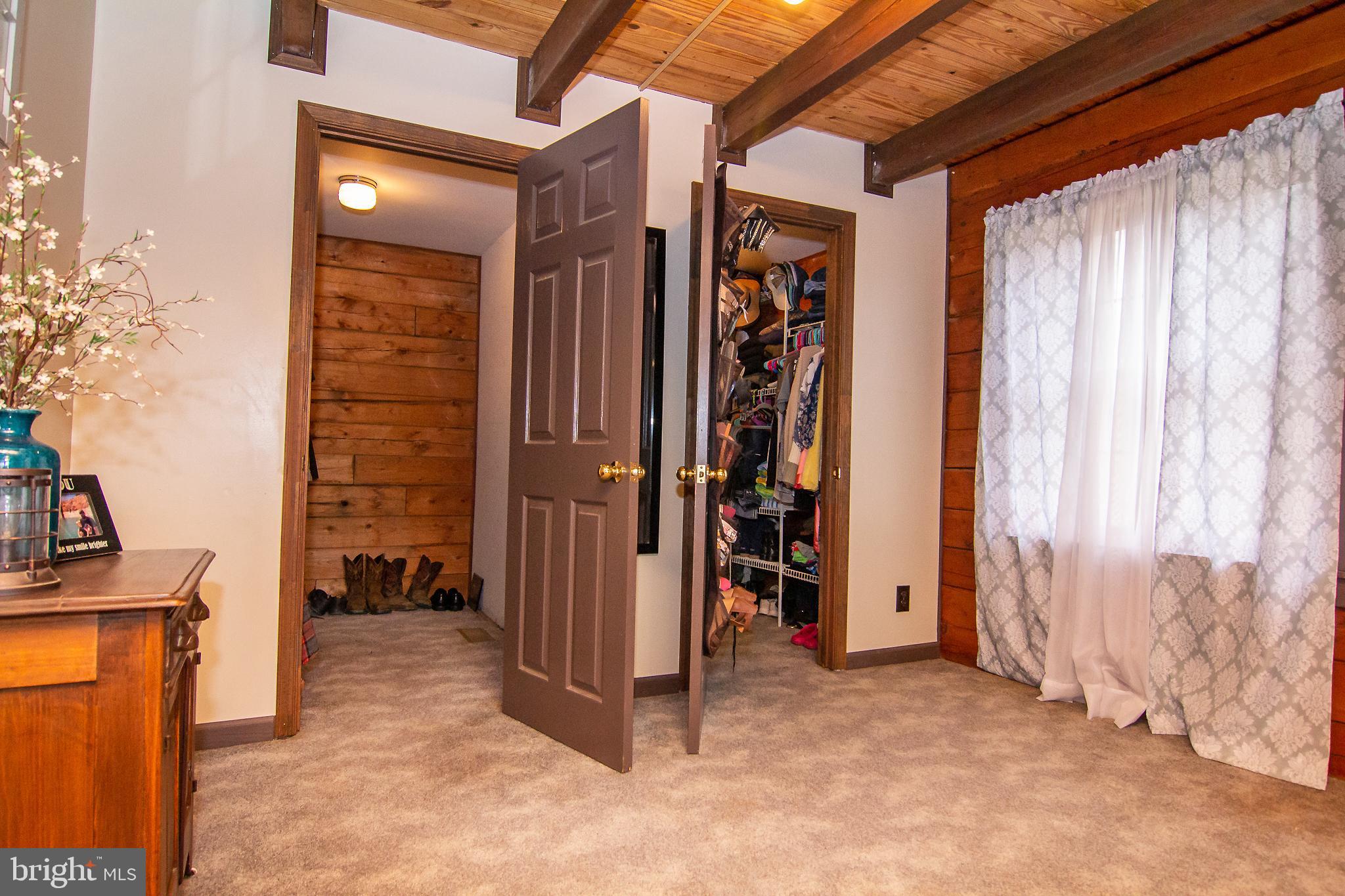 950 Green Springs Road Hanover, PA 17331 - Photo 20 of 42 MB his & her walk-in closet