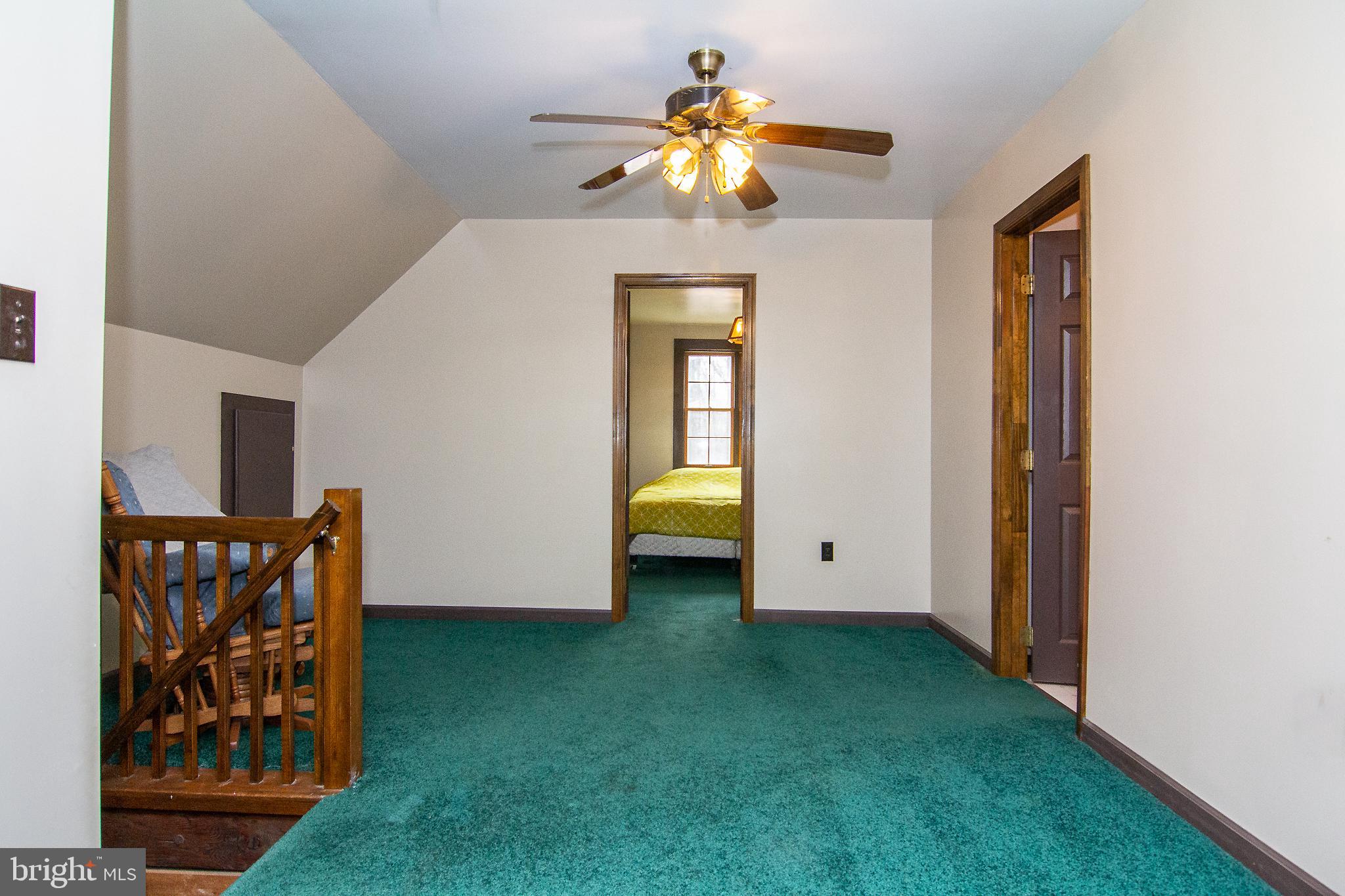 950 Green Springs Road Hanover, PA 17331 - Photo 24 of 42 12 x 11 sitting room on UL