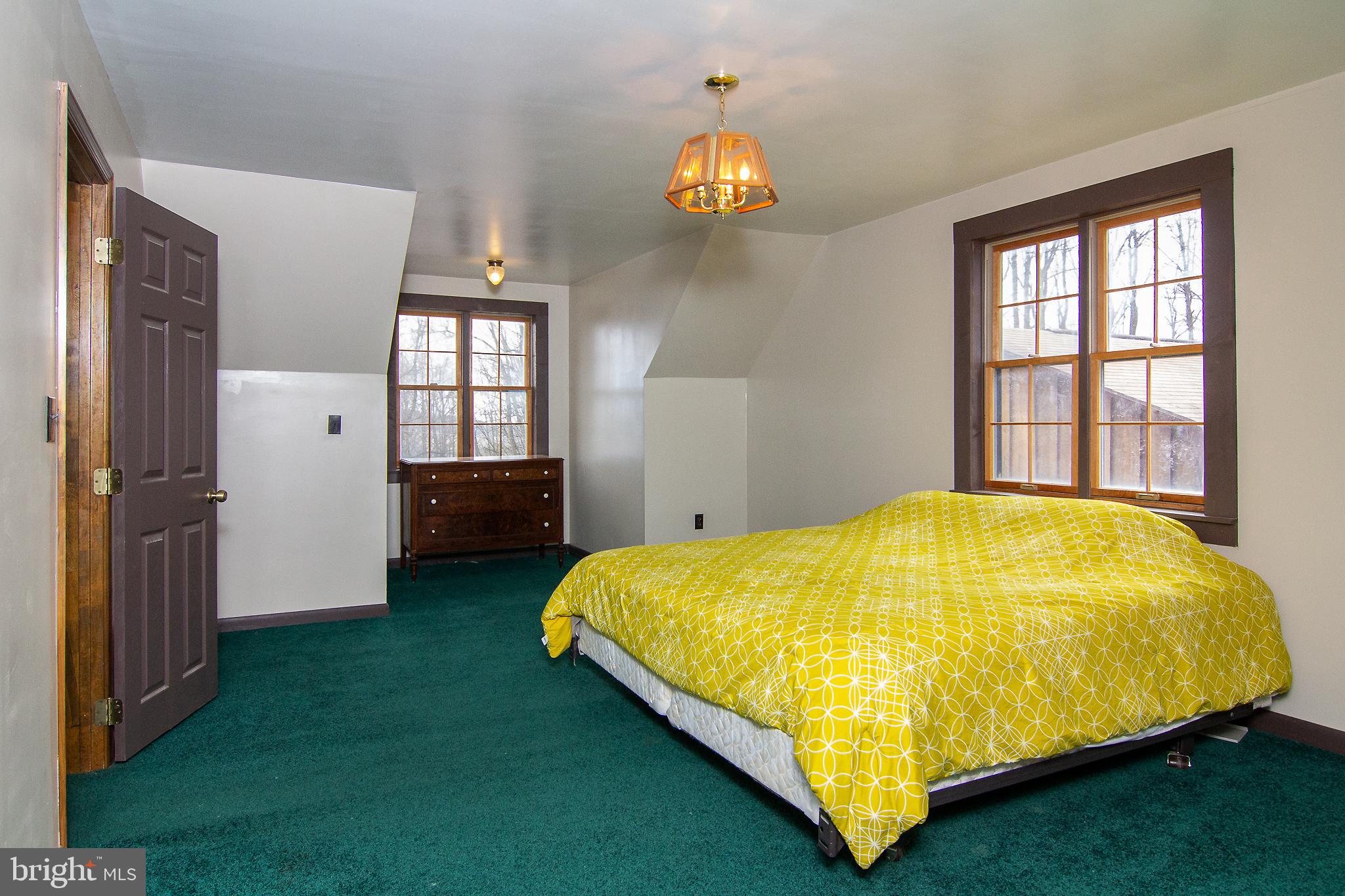 950 Green Springs Road Hanover, PA 17331 - Photo 25 of 42 BR 2 w/ eave storage & 6' dormer