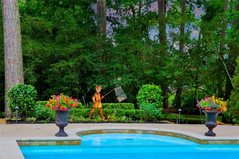 $2,999,999 | 79 North Gary Glen Circle, The Woodlands, TX 77382