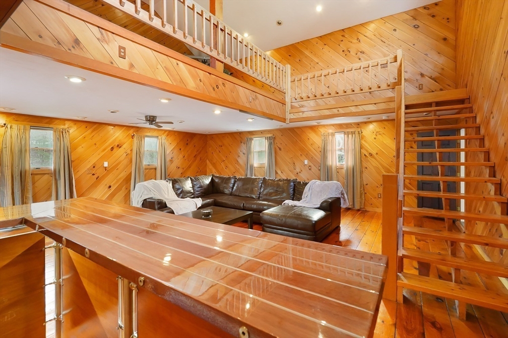 923 Main Street Northbridge, MA 01588 - Photo 24 of 32