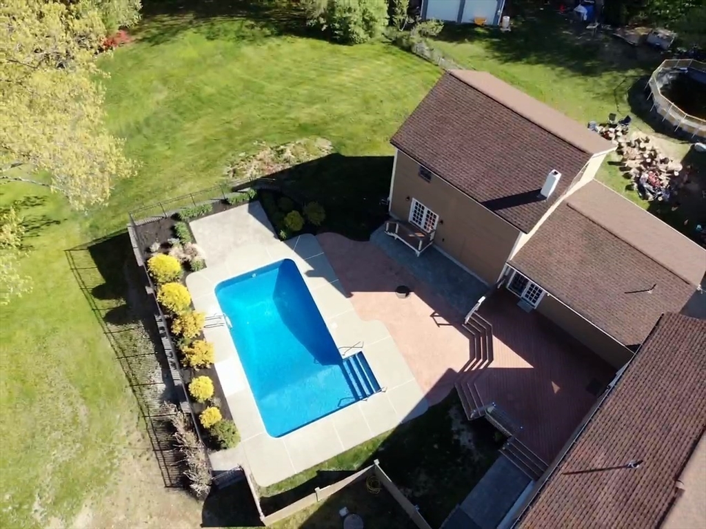 923 Main Street Northbridge, MA 01588 - Photo 3 of 32