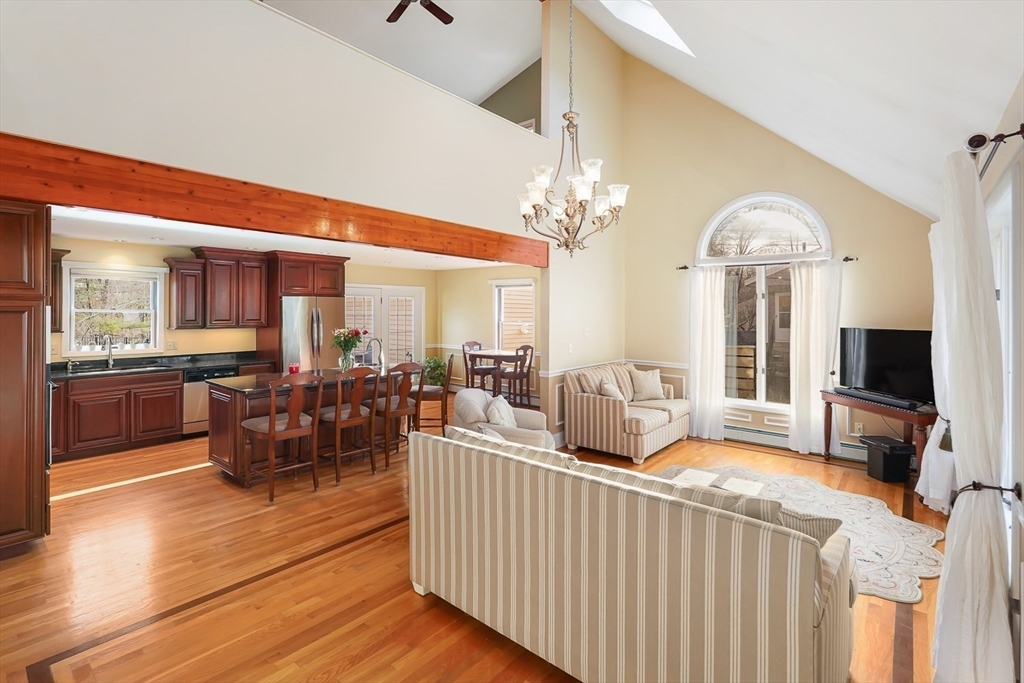 923 Main Street Northbridge, MA 01588 - Photo 6 of 32