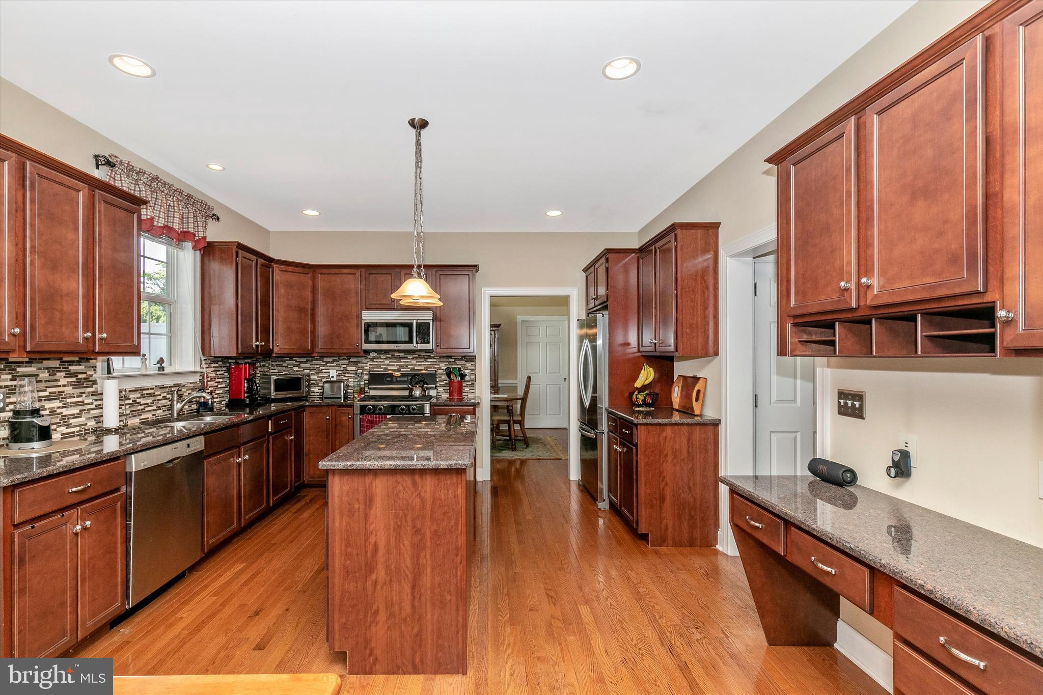 484 Hopewell Road Downingtown, PA 19335 - Photo 3 of 112 Kitchen with gas cooking