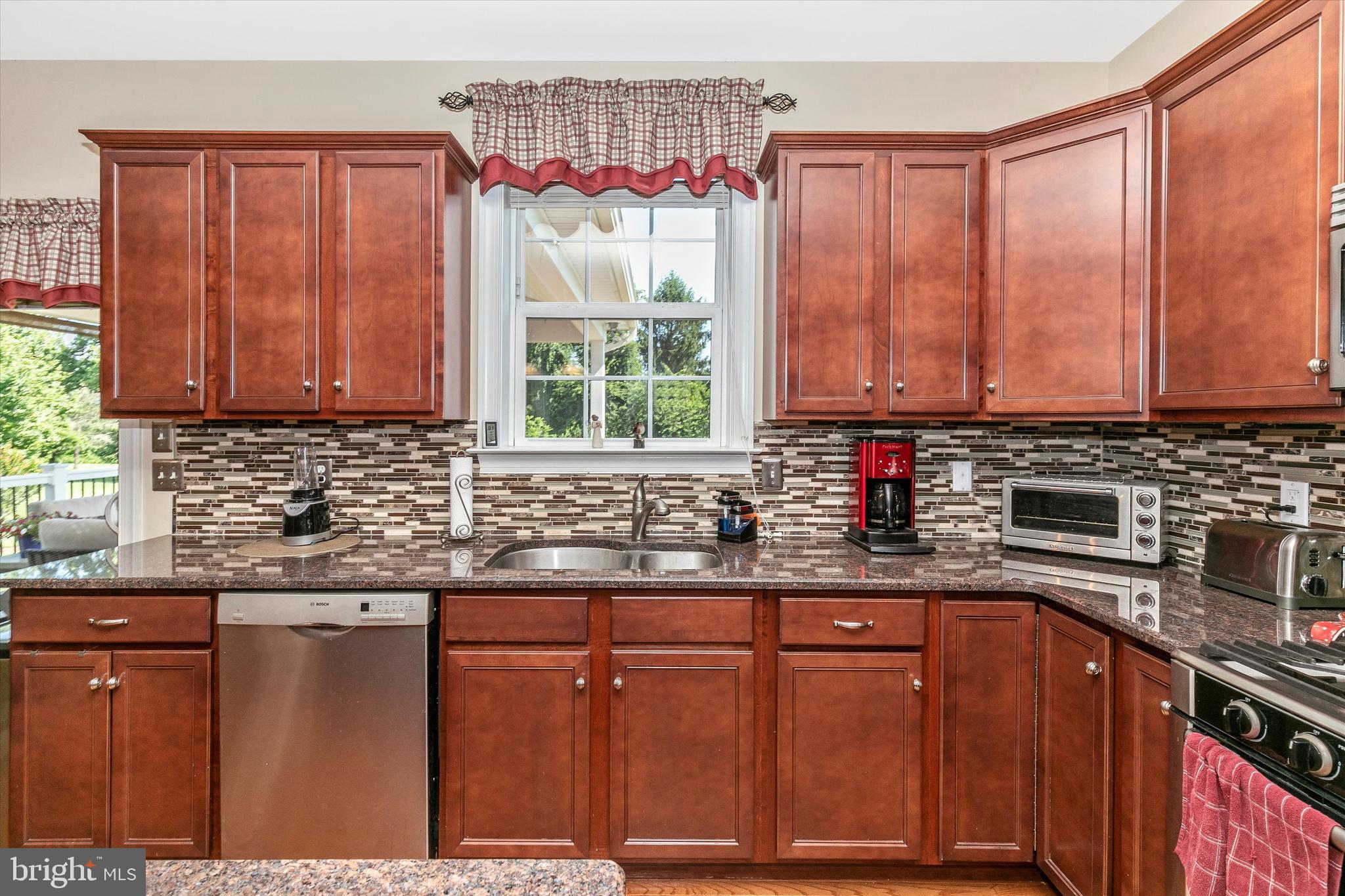 484 Hopewell Road Downingtown, PA 19335 - Photo 4 of 112 Plentiful cabinetry and stainless appliances