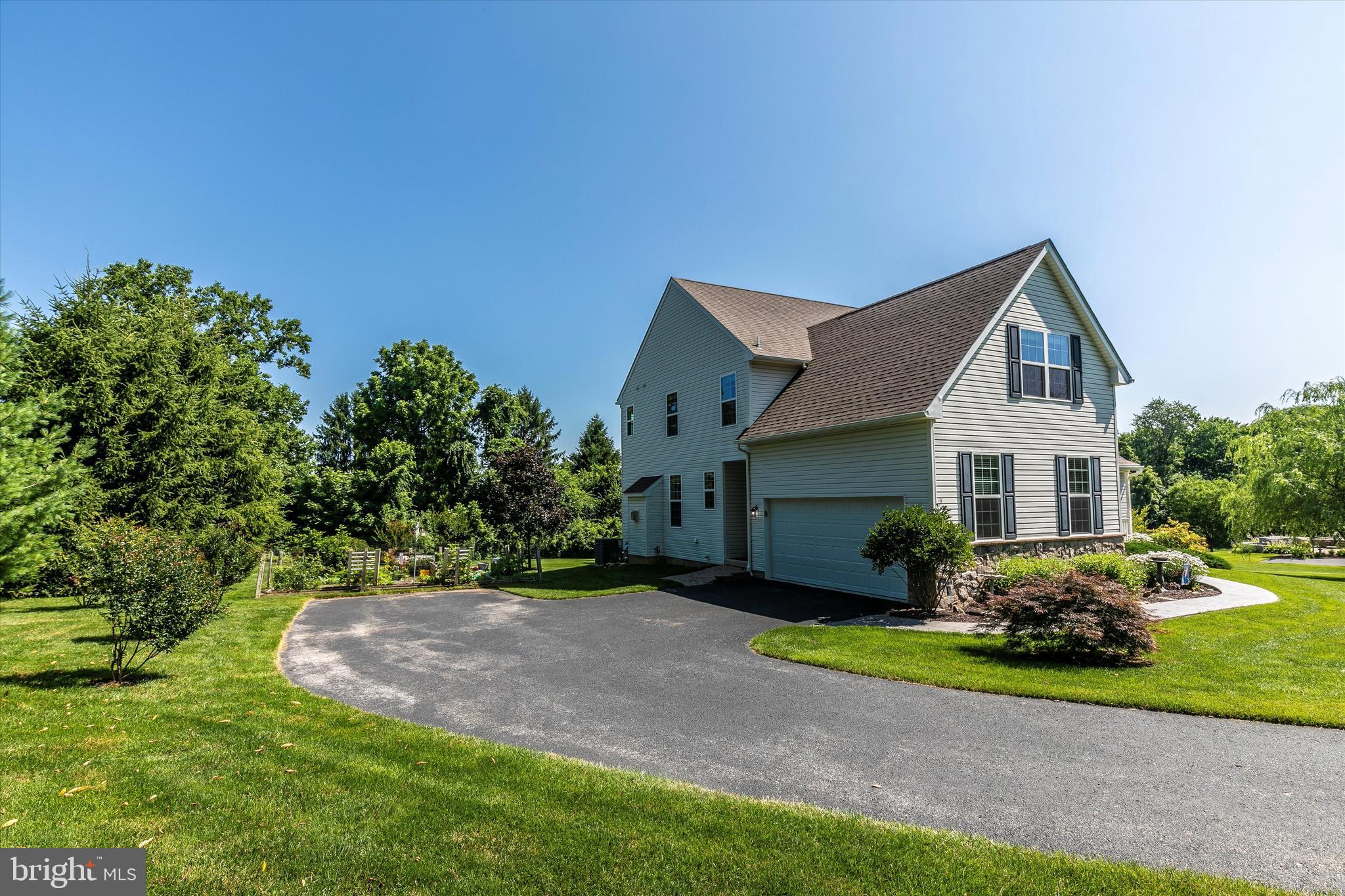 484 Hopewell Road Downingtown, PA 19335 - Photo 56 of 112 Side of house showing garage