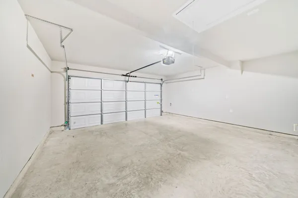 $2,000 | 10726 Lavender Cotton Lane, Houston, TX 77016