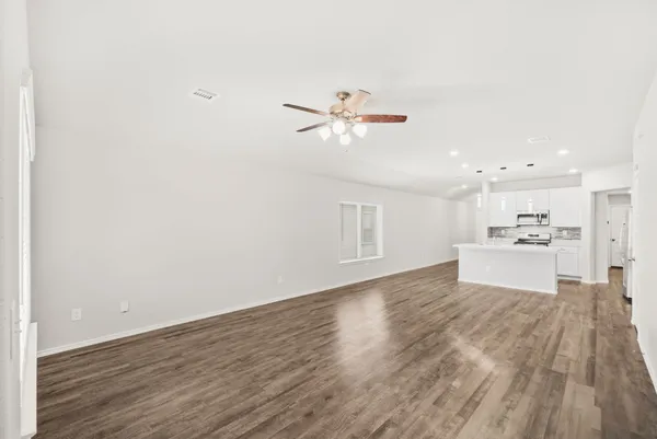 $2,000 | 10726 Lavender Cotton Lane, Houston, TX 77016