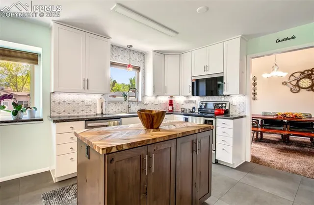 $595,000 | 6485 Nanette Way, Colorado Springs, CO 80918