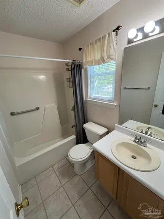 $1,750 | 1348 Redwood Lane, Gulf Breeze, FL 32563