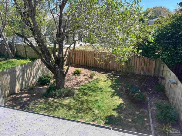 $1,750 | 1348 Redwood Lane, Gulf Breeze, FL 32563