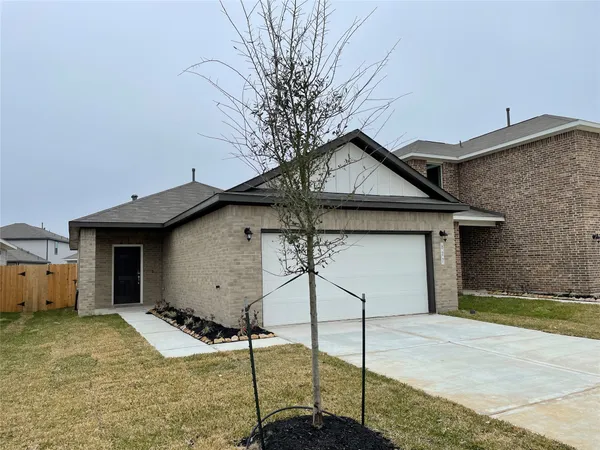 $1,695 | 827 Redinger Ridge Drive, Huffman, TX 77336