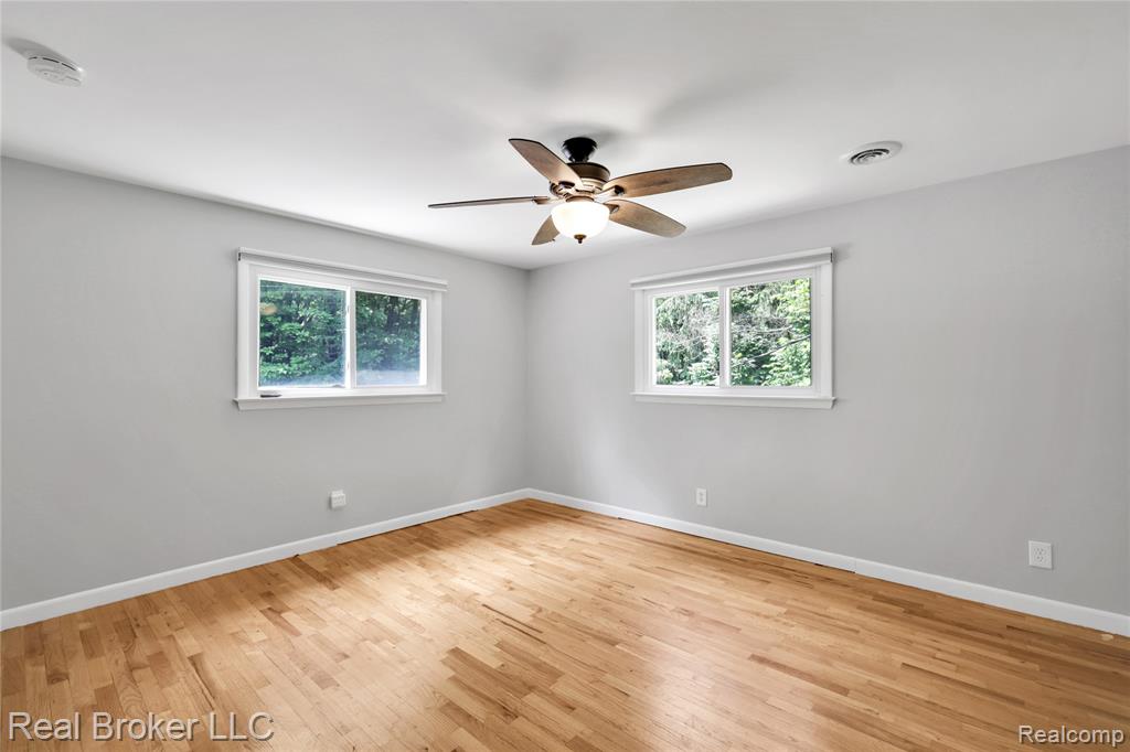 1620 Perry Lake Road Ortonville, MI 48462 - Photo 22 of 39 Gallery Image 22