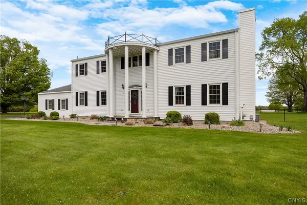 $449,900 | 621 Deerfield Drive, Oneida, NY 13421